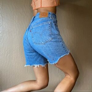 Levi’s Women’s Premium 501 Mid Thigh Short